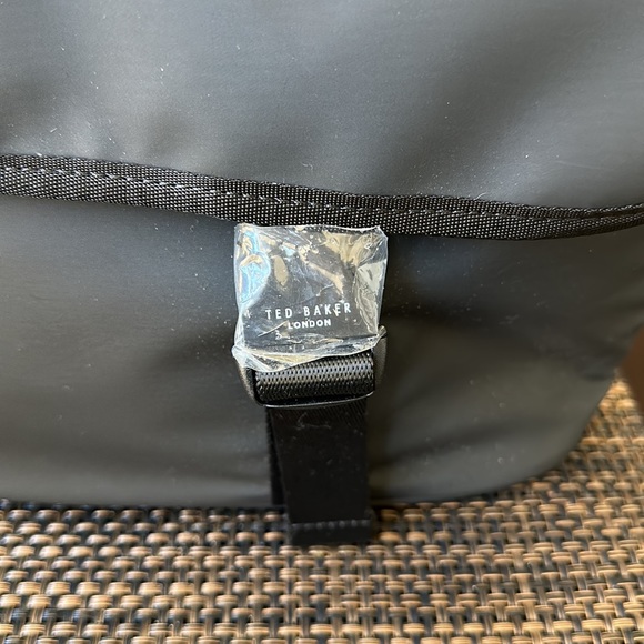 NEW!! Ted Baker Strole Rubberized Satchel - Picture 10 of 17